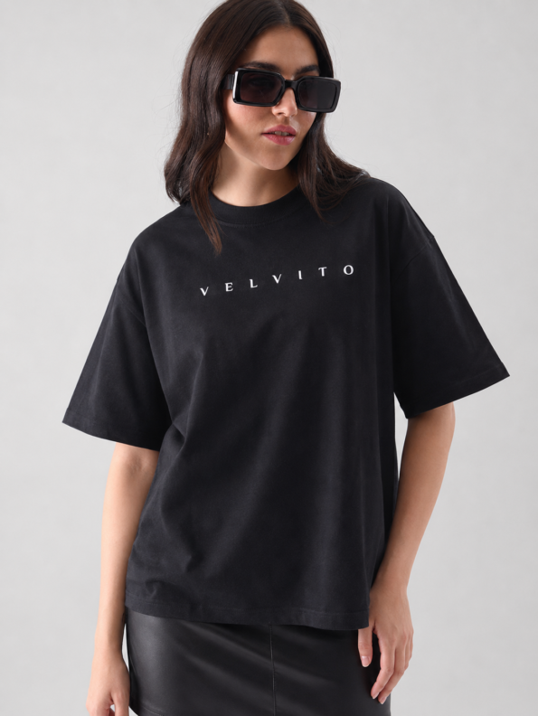 Bold Arc Oversized T-shirt  Women's Black