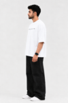 Minimalist VELVITO Streetwear Portrait (1)